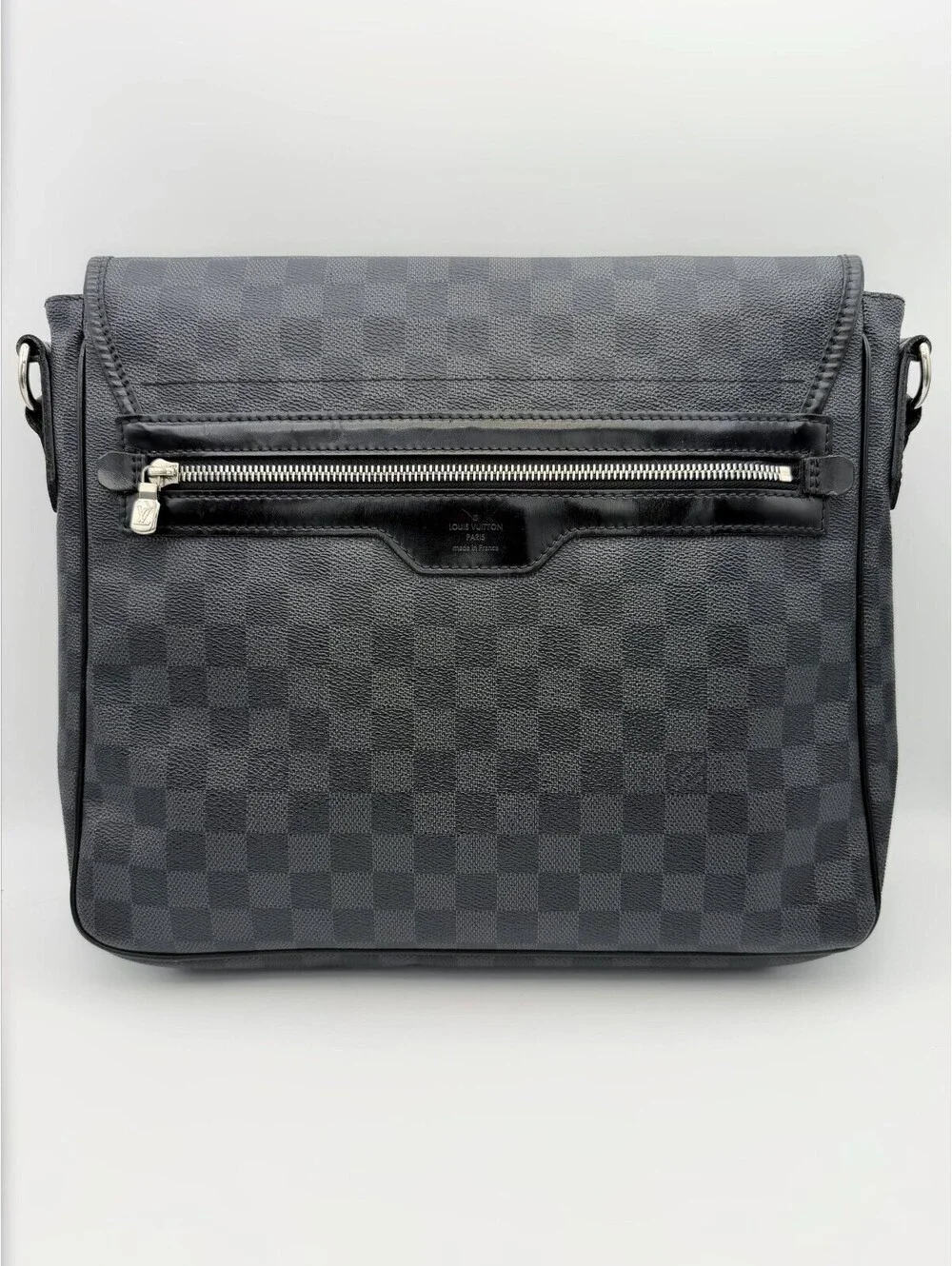 Louis Vuitton this elegant